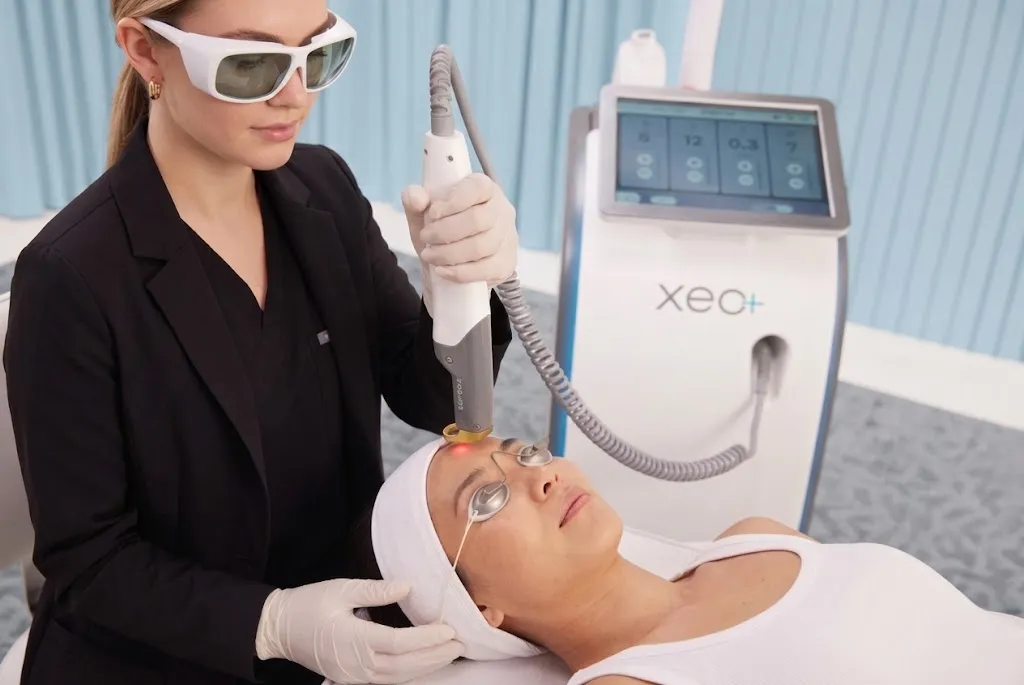 Why Choose Seattle Plastic Surgery Cutera XEO Laser Treatment?